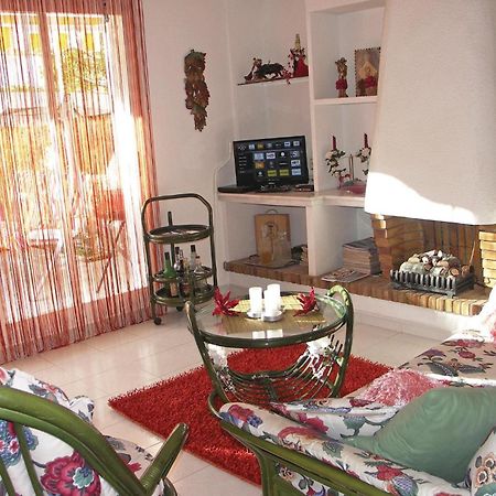 Amazing apartment in Guardamar del Segura with 2 Bedrooms, WiFi&Outdoor swimming pool Buitenkant foto