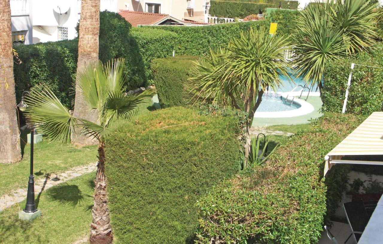 Amazing apartment in Guardamar del Segura with 2 Bedrooms, WiFi&Outdoor swimming pool Buitenkant foto
