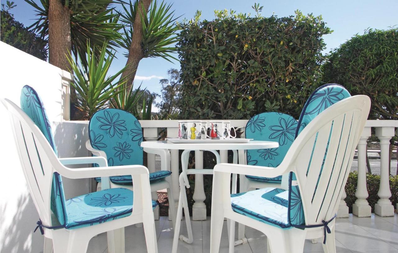 Amazing apartment in Guardamar del Segura with 2 Bedrooms, WiFi&Outdoor swimming pool Buitenkant foto