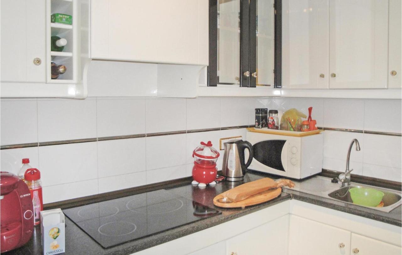 Amazing apartment in Guardamar del Segura with 2 Bedrooms, WiFi&Outdoor swimming pool Buitenkant foto