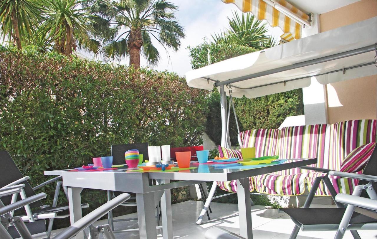 Amazing apartment in Guardamar del Segura with 2 Bedrooms, WiFi&Outdoor swimming pool Buitenkant foto