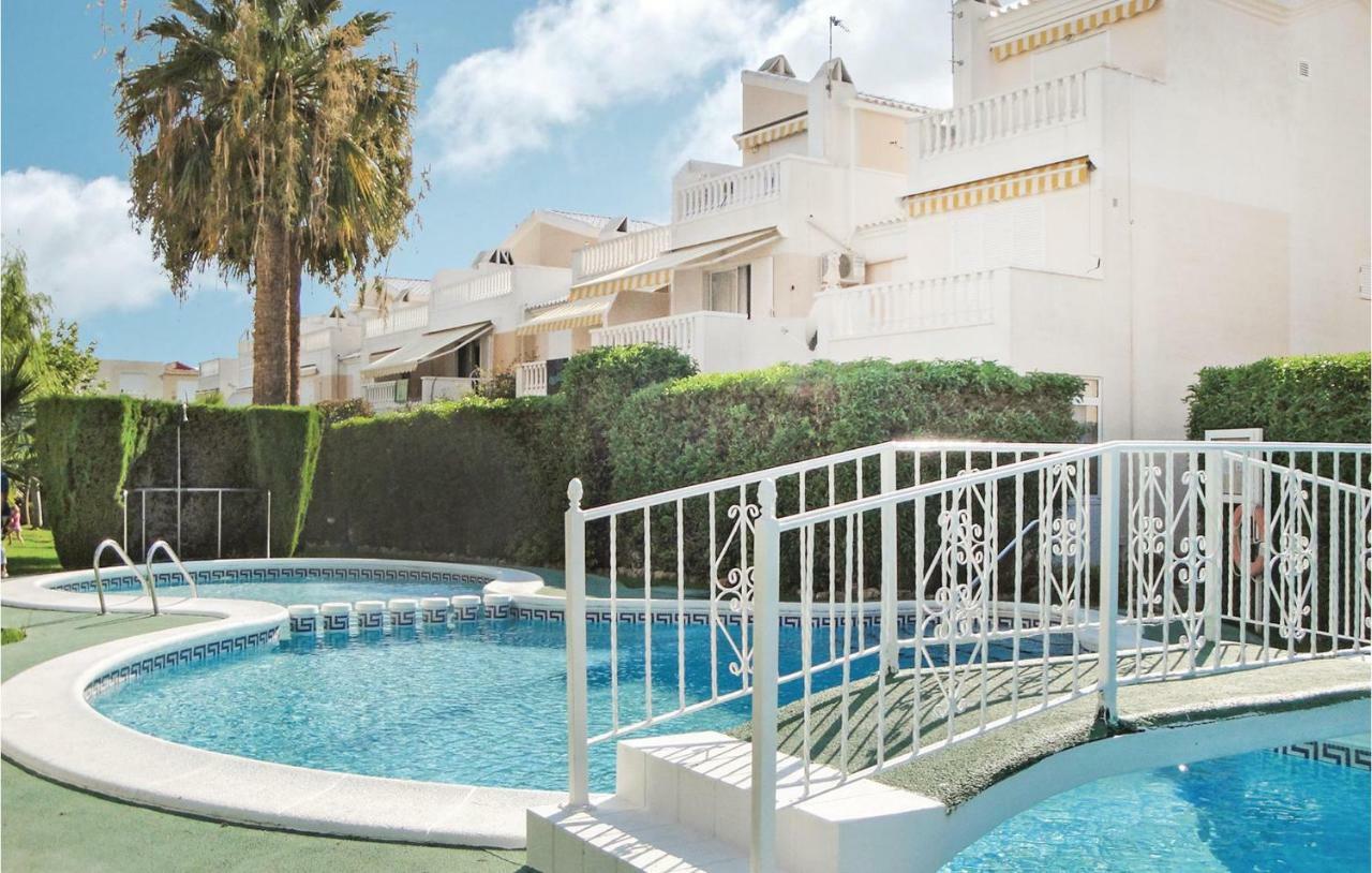 Amazing apartment in Guardamar del Segura with 2 Bedrooms, WiFi&Outdoor swimming pool Buitenkant foto